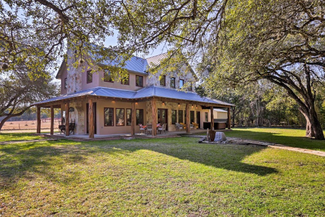 Riverfront Blanco Home With Shaded Porch And Hot Tub Dış mekan fotoğraf